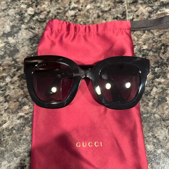 Gucci sunglasses - Picture 4 of 11